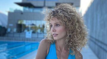 Esther Acebo La Casa de Papel Topless foto