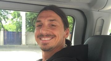 Zlatan Ibrahimovic nieuwe auto jarig
