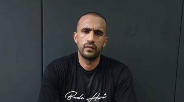 Badr Hari wedstrijd kijken