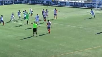 keeper scoort in minuut 94