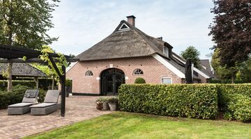 luxe woonboerderij buitenkant
