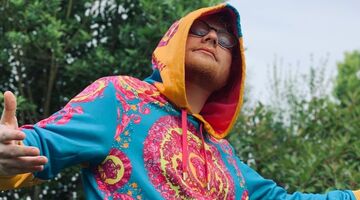 vrouw Ed Sheeran Cherry Seaborn