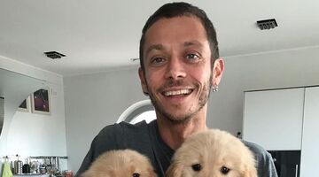 valentino rossi koopt luxe jacht