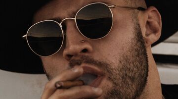 Hoe rook je een sigaar