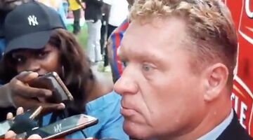 FC platinum coach Hendrik de Jongh heeft moeite met de Engelse taal