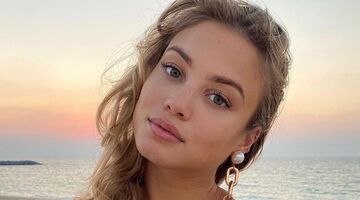 Rose Bertram Instagram (1)