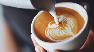 Hoeveel koffie drinkt Nederlander gemiddeld