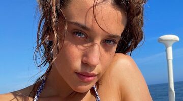 La Casa de Papel-actrice María Pedraza deelt fijne bikini foto's op Instagram