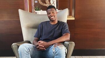 Denzel Dumfries luxe penthouse