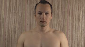 elke dag 1000 push ups man