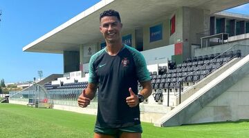 luxe horloge van Cristiano Ronaldo