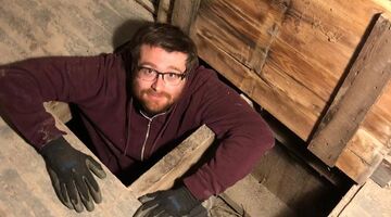 Man vindt oude collectie whisky flessen