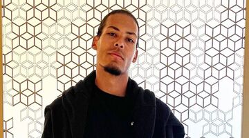 Virgil van Dijk luxe horloge Instagram