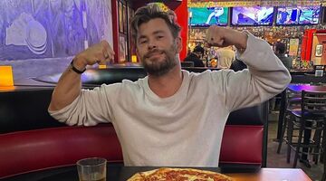 Chris Hemsworth cheat meal