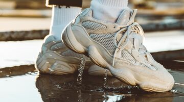 Hoe natte schoenen snel laten drogen