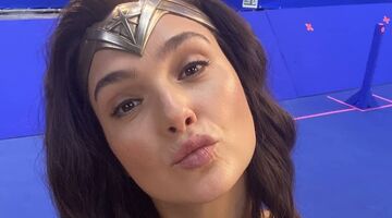 Gal Gadot Wonder Woman pakje instagram