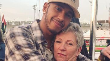 lewis hamilton verandert achternaam Larbalestier