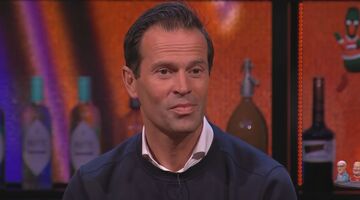 Bas Nijhuis verdient hoeveel scheidsrechter salaris