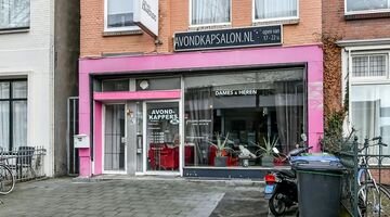 Vreemde Funda vondst- 'avondkapsalon' lijkt vanbinnen bedoeld voor heel andere praktijken