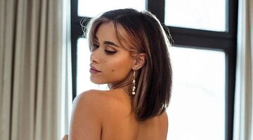 Esmé Cordus als verleidster in Temptation Island Love or Leave