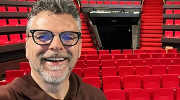 Topfotograaf William Rutten zet zijn enorme landhuis te koop