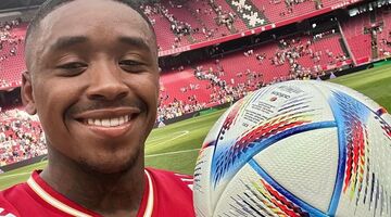 steven bergwijn auto lamborghini instagram