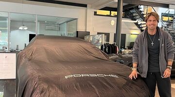 andré hazes koopt nieuwe auto porsche