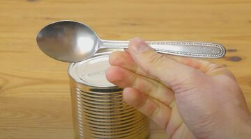 hoe blik openmaken zonder blikopener