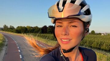 puck moonen in badpak instagram nieuwe foto