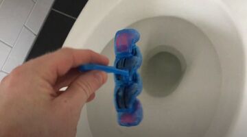 toiletblokje ophangen in wc hoe methode lifehack