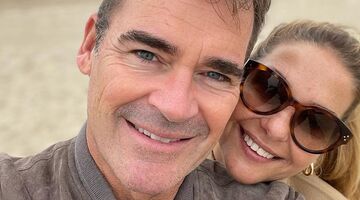 Dit bedrag vraagt Jeroen van der Boom per optreden