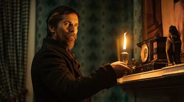 the pale blue eye film christian bale netflix