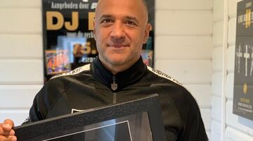 DJ Paul Elstak koopt nieuwe auto