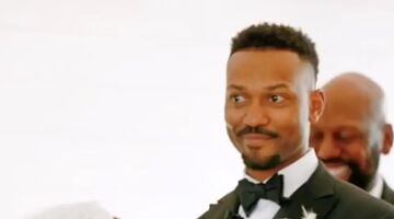 bruid grap aan altaar