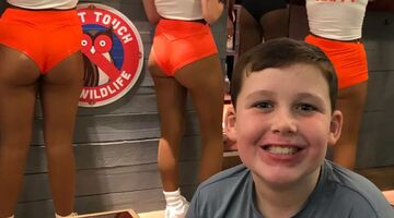 goed rapport hooters