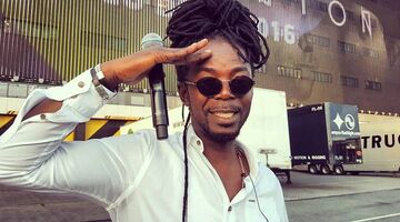 kenny b hoeveel betalen per optreden inhuren salaris