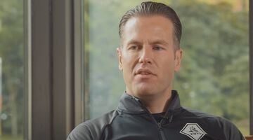 salaris danny makkelie wk scheidsrechter bedrag