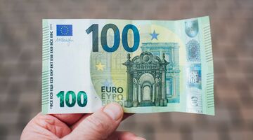 bedrag salaris per maand het gelukkigst