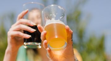 festival 2023 lifehack bier glas beker deksel