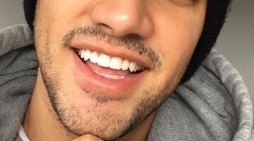 wat eten om witte tanden te krijgen voeding