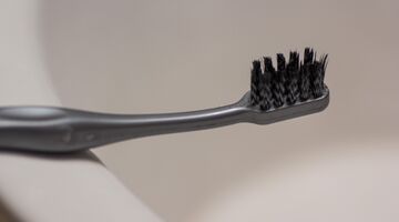 waarom tandenborstel niet in badkamer bewaren