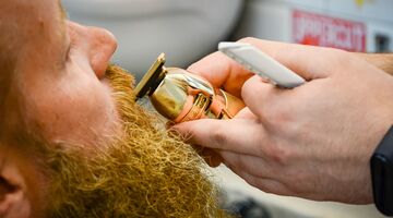 Dit zijn de meest voorkomende gezichtshaar fouten die mannen maken