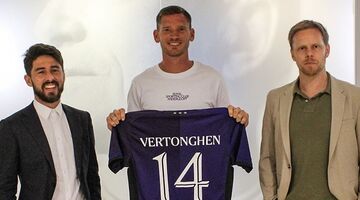 gemiddeld salaris voetballer belgie nederland