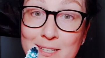 waarom tandenborstelharen andere kleuren