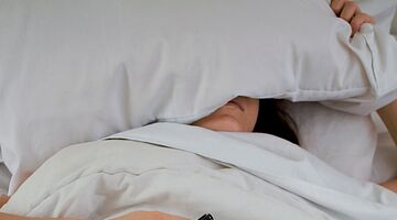 waarom om 04.00 uur in de nacht wakker worden