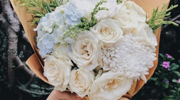 bos bloemen cadeau verjaardag taart