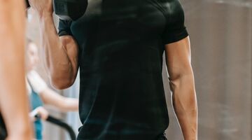 gevolgen calorietekort spieren lichaam spiermassa