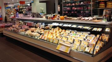 kaas in plakken voorgesneden of heel blok stuk goedkoper