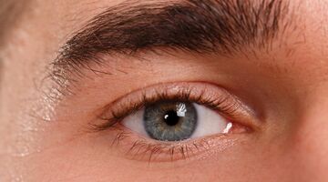 oorzaak trillend oog