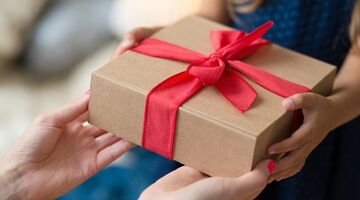 hoeveel geld geven we uit aan sinterklaascadeaus